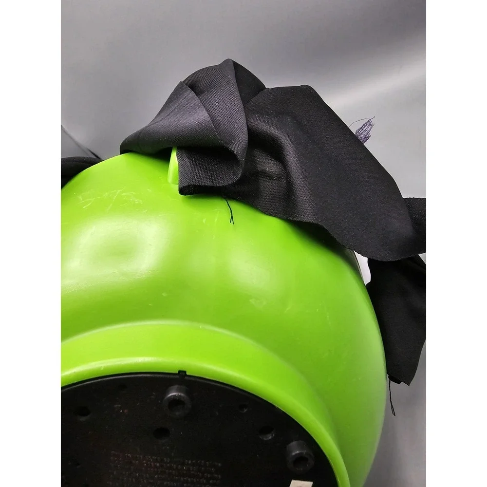 Animated Motion Activated Talking Eye Light Skeleton Trick or‎ Treat Candy Bowl